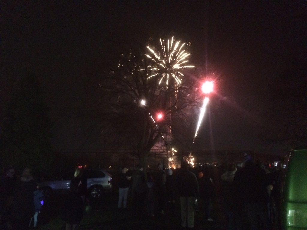 Fantastic firework display <a href="/firthparkfest/">Firth Park Fun Days</a> Winter Wonderland #sheffieldissuper #FirthPark