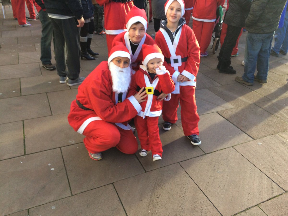 shellmad1's tweet photo. #SantaDash smashed in #cumbria 10 out of 10 events done in memory of my brother raising money for # bloodwise 😍 https://t.co/UOfqiyUDYF