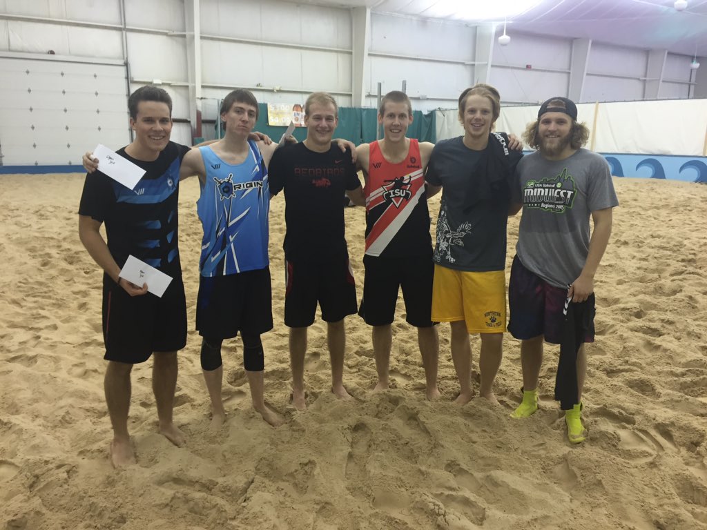 ISUSpikeball's tweet photo. Redbird goes a perfect 11-0 to win at Fort Wayne. Shoutout to our friends @OriginRoundnet on 3rd! @Spikeball https://t.co/XAtwAYNxTx