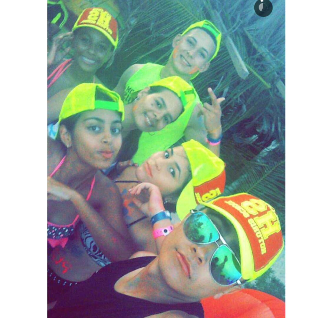 🌴🌊👙🎉🙌