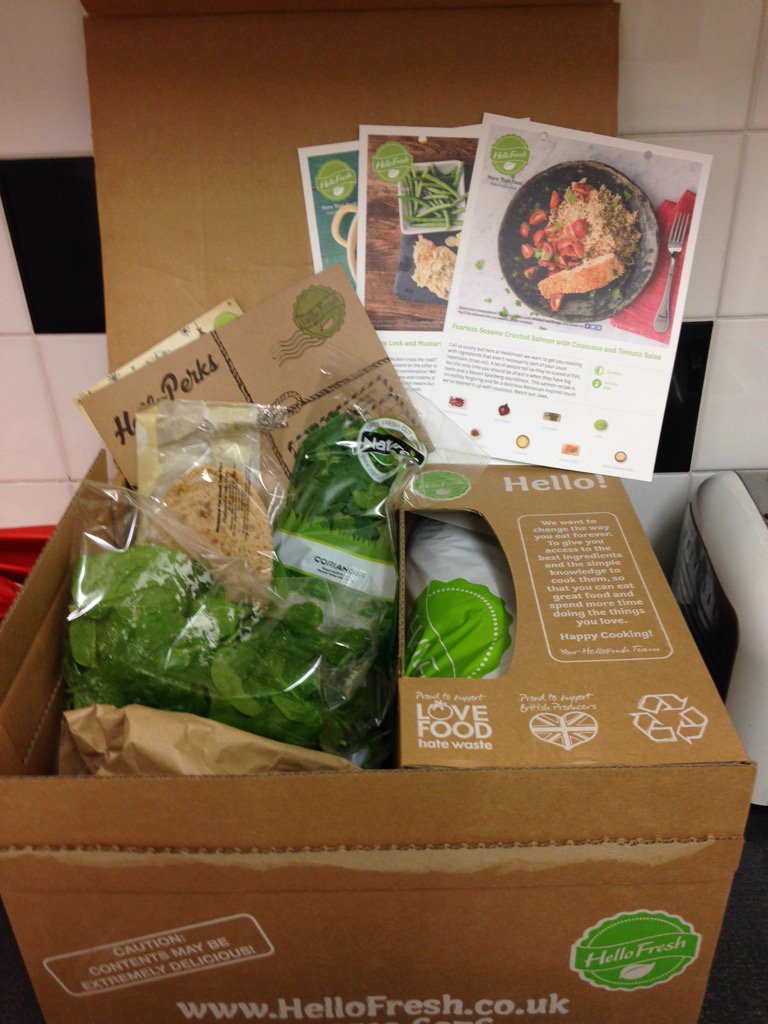 feebordat's tweet photo. When Christmas comes early @HelloFreshUK #presentsfrommetome https://t.co/tTHH4lu4sq