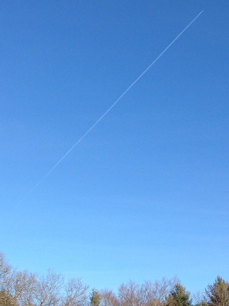 AutoBeGreen's tweet image. GeoEngineering in the skies!  Look Up! @RIHouseofReps @SkyderALERT