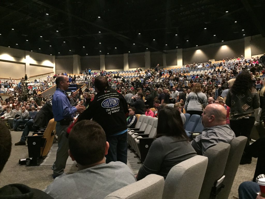 BrainKCloud's tweet photo. First service in the new building! What an exciting day! #bigmoveday https://t.co/POReNj8ULB