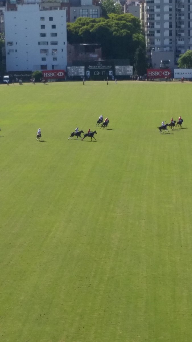 madforitme's tweet photo. Washington the Ola Nueva handing it Chapa the Old School on the other ground https://t.co/8mndmGEhyM