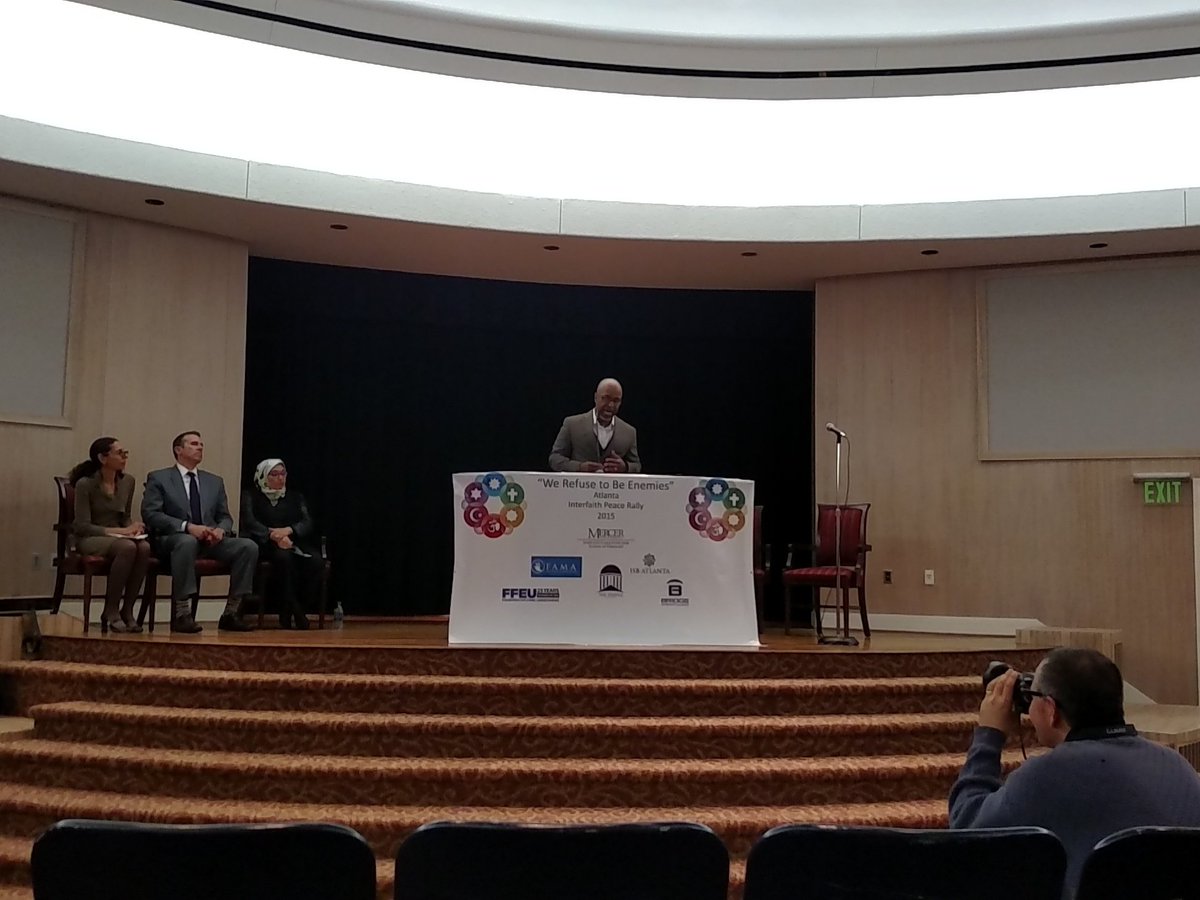 FabianiDuarte's tweet image. #WeRefuseToBeEnemies Rally w/Christians, Jews &amp;amp; Muslims who believe in peace &amp;amp; love @McAfeeTheology @MercerYou