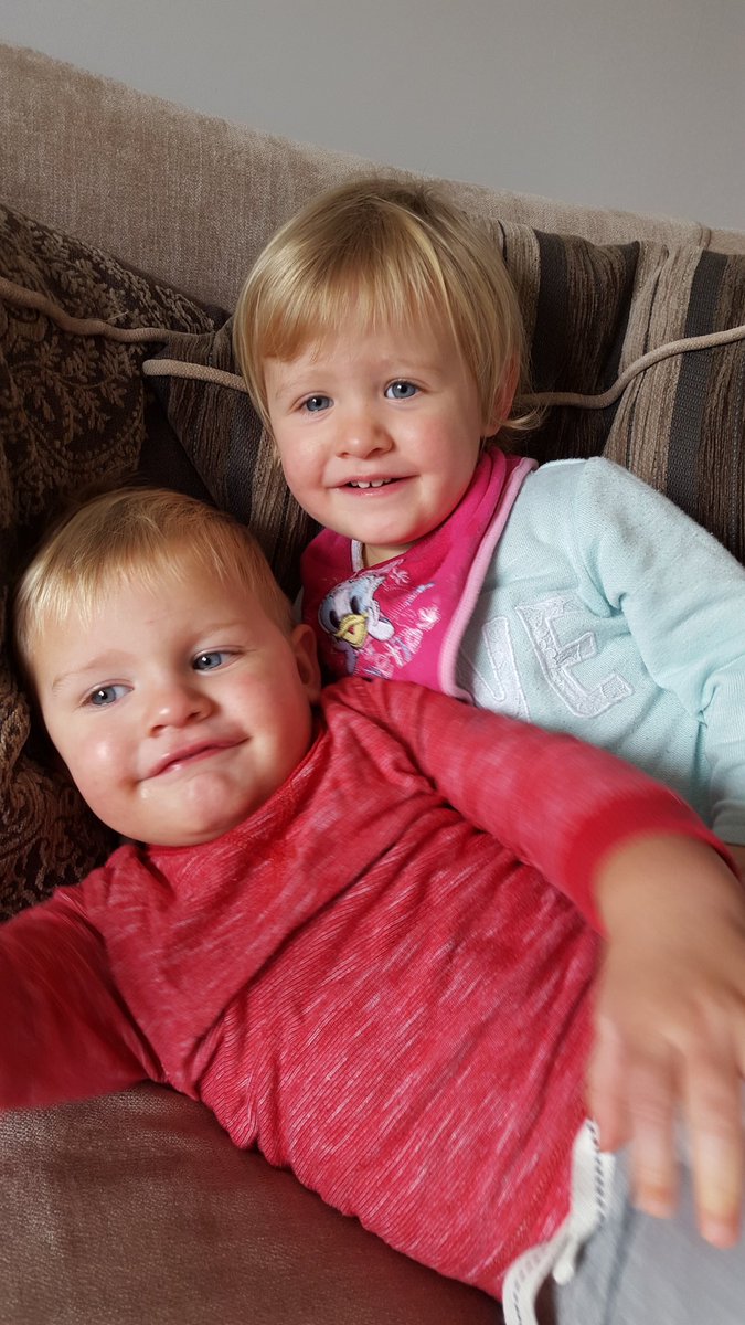 GpPorter8's tweet photo. Class day with the kids lazy day.weather crap so xmas films.making memories https://t.co/F2GgCfiRws