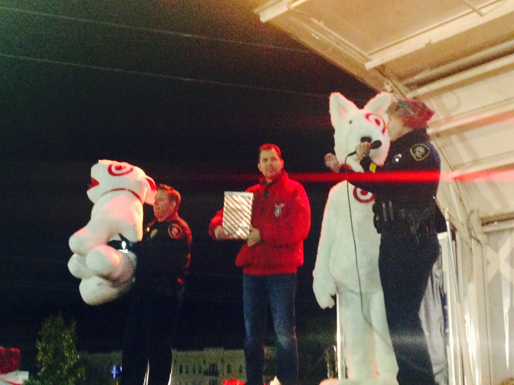GarySmouse's tweet image. Proud to represent Target Corp @CityofNRH Night of Holiday Magic event where Bullseye was a very popular attraction!