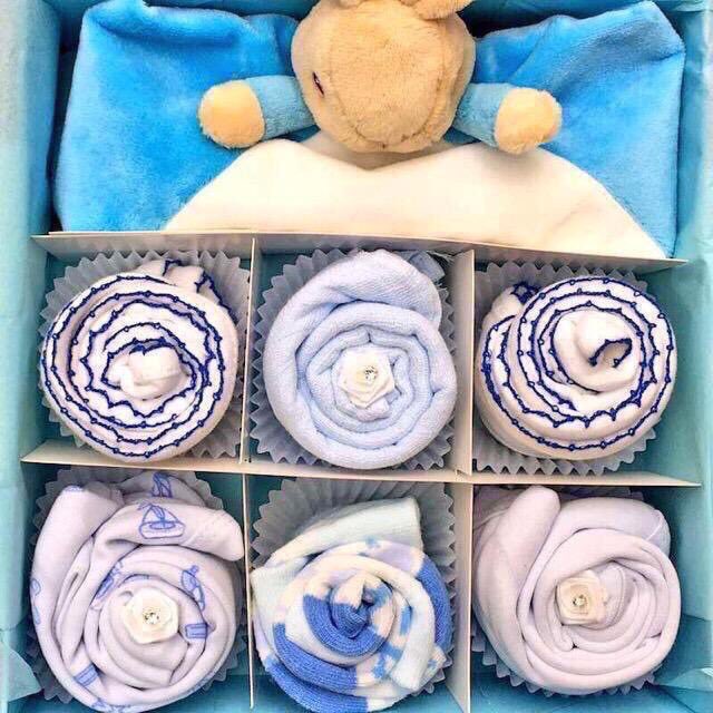 Corporatebaby's tweet image. #NEW on our website corporatebaby.com #Flopsy &amp;amp; #PeterRabbit #cupcakes £34.99 #kprs #womaninbizhour #CraftHour