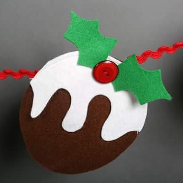 Barmy_Bunting's tweet image. Christmas is coming. Soooooo, go #Barmy 
Put up the bunting!
#womaninbizhour