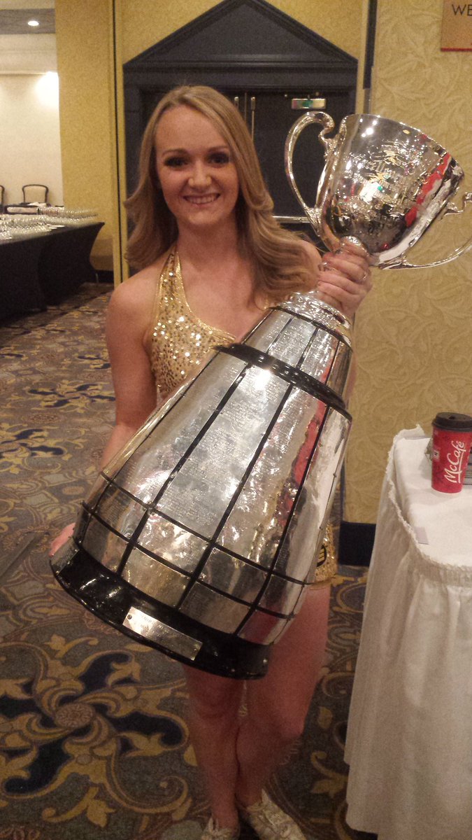 EsksShannon's tweet photo. Look what we found! @EsksCheerTeam and @EdmontonEsks are at the Kids with Cancer Christmas Party this afternoon https://t.co/2XhdGrrl3h