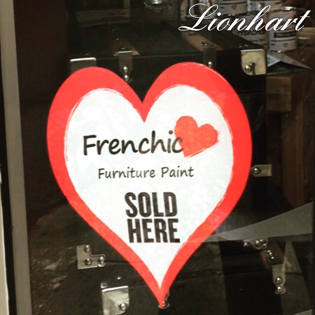 LionhartBoutiqu's tweet image. #Holmfirthhour #anotherstring