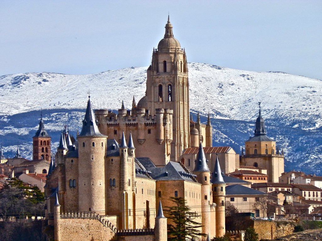 CyLEsVida's tweet photo. #Segovia, ciudad Bien Patrimonio Mundial. Foto: @ACuboC 
https://t.co/kYdXS7dGIT