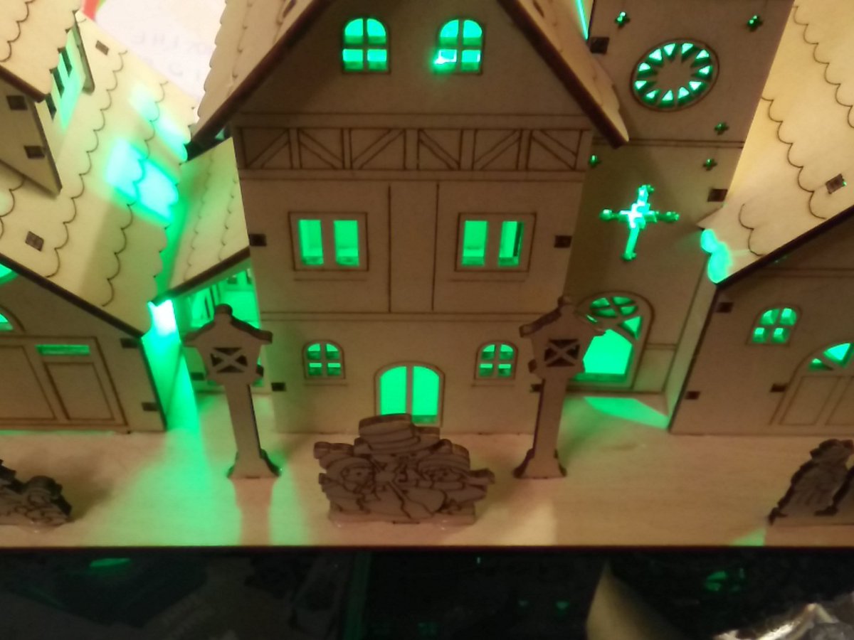 mypifi's tweet photo. @drlucyrogers #cheerlight success green https://t.co/9j6w3VOZG8