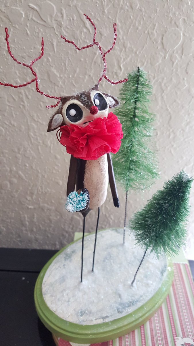 MandyPalumbo's tweet photo. Garnet's done! #paperclay #reindeer #christmas #handmade #bottlebrushtrees #christmasfolkart #octoberoddities https://t.co/5jb7lwmtak