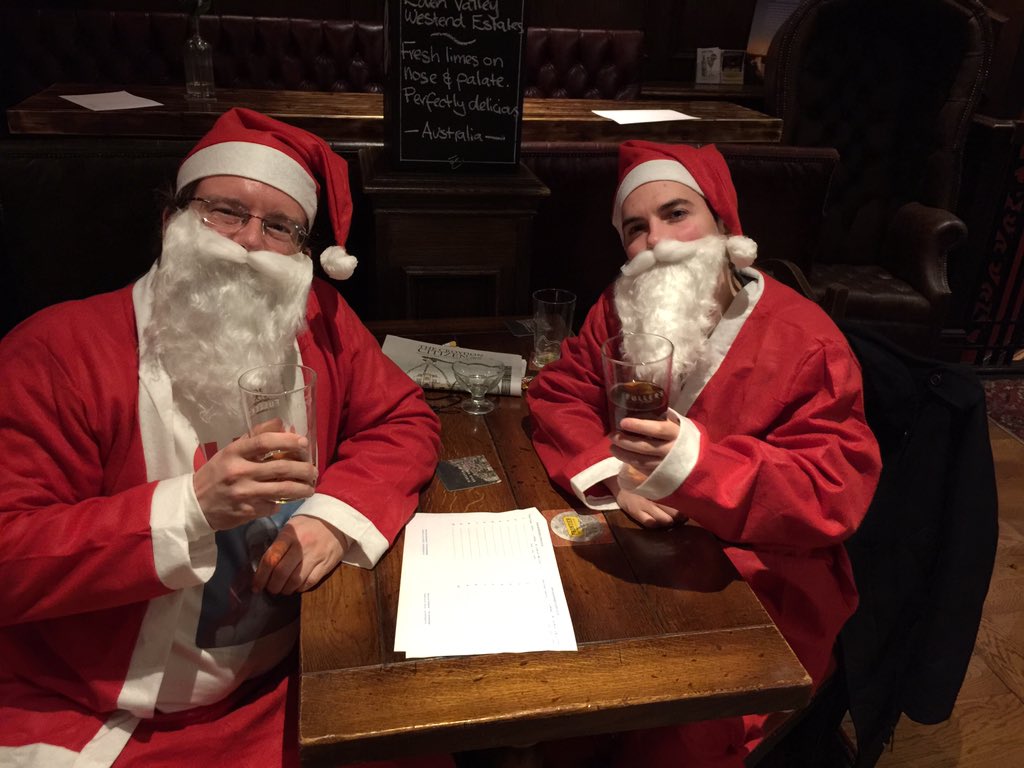spreadeaglecroy's tweet photo. #ChristmasQuiz @spreadeaglecroy #Croydon https://t.co/tMGVAGtQlh