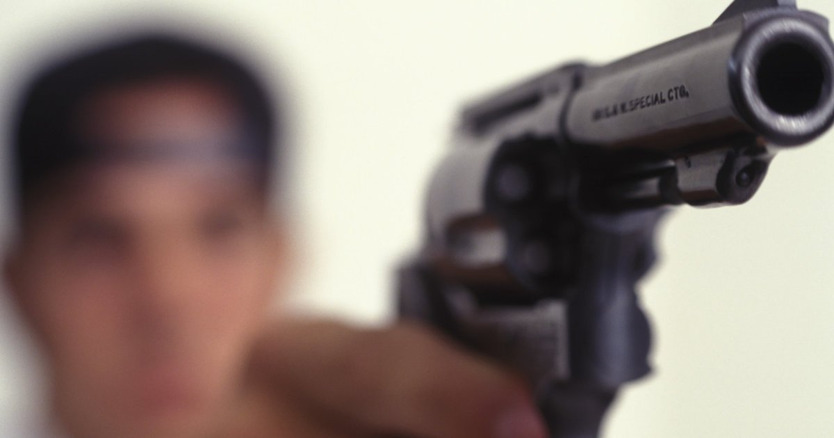 HuffPost's tweet photo. How the male brain reacts to handling a gun https://t.co/BRQ3QewxEI https://t.co/zZtBshqzLP