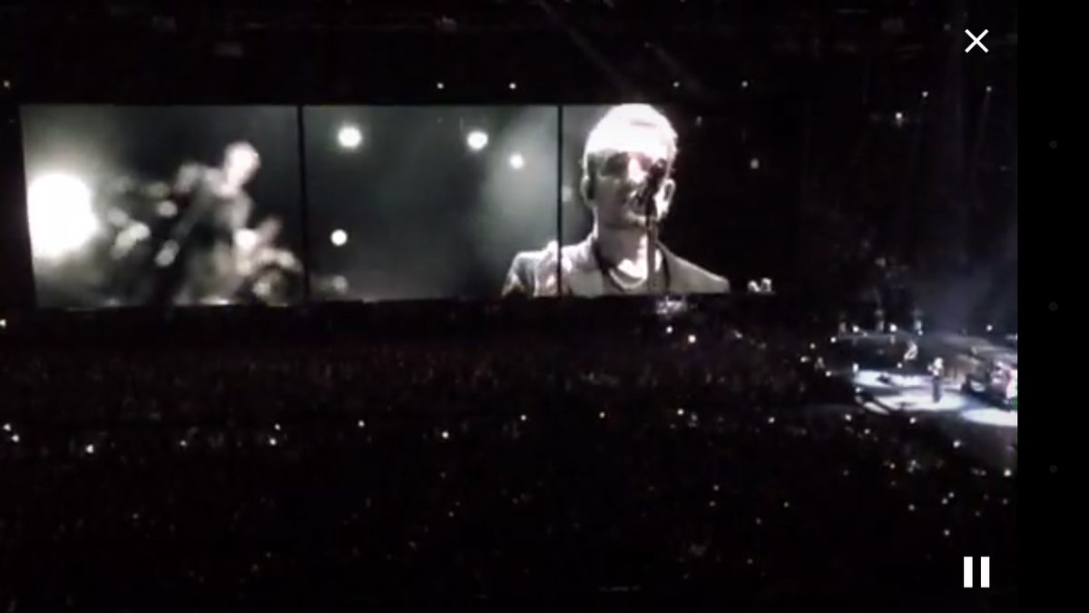 scottster's tweet photo. .@FGG72 on #Periscope: U2 live - Paris https://t.co/1uXzsweEk2 https://t.co/OgiaVrYSj3