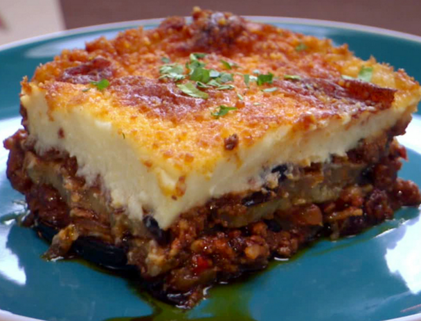 ITV's tweet photo. Lets get #Moussaka trending, and if anyone asks, don't say why!

#ImACeleb https://t.co/8qU73oo3w6