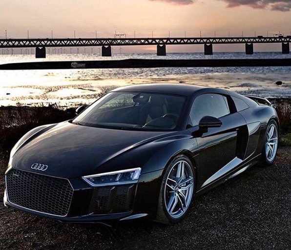 Carfluence's tweet image. Audi R8 appreciation tweet 👏