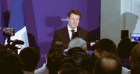 Jade_J0's tweet image. T&apos;étais bien pâle @cestrosi tout à l&apos;heure #electionsregionales2015 #Regionales2015  #PACA #Estrosi #Escrosi #FN #LR