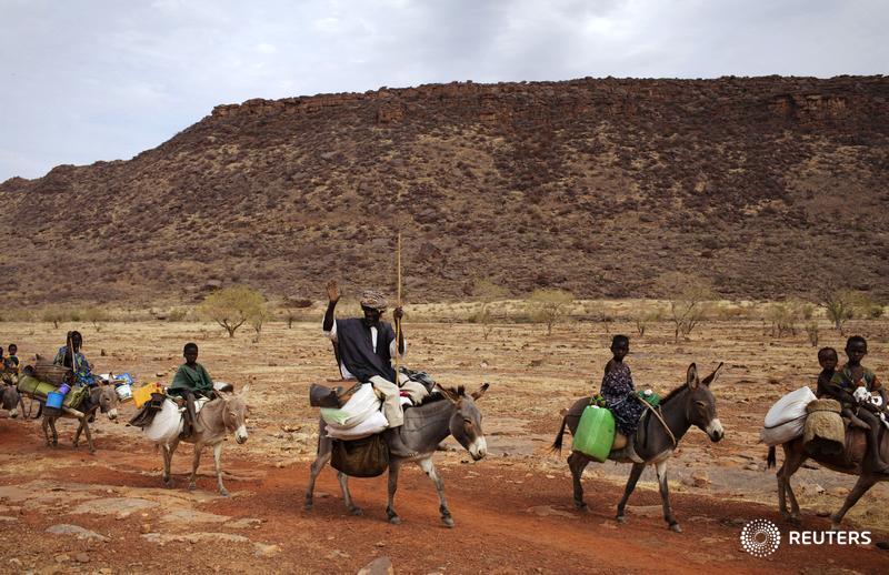 Braced's tweet photo. As they abandon barren land, farmers take problems with them https://t.co/vIwKihHOfv #GLF2015 #cop21 https://t.co/uEjZKPg1VO