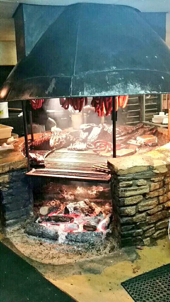 chasingPB's tweet image. @SaltLickBBQ for lunch...actually for breakfast, lunch and dinner! #holymeat #meatsweats #SaltLick #habanerochicken