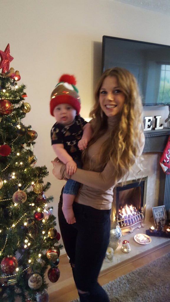 SarahLouPerkins's tweet photo. My baby boy with my best friends. I love you all 😍😍🙊💋 https://t.co/UacIFONFgf