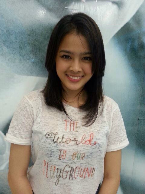 happy b'day @Vira_YMDU salah satu dari 6 besar terbaik negeri cast @SuratUntkmu . Sukses syafira