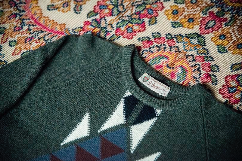 void_mx's tweet photo. .@gucci, Wool Sweater, 1972. https://t.co/5gNdbqlh6B