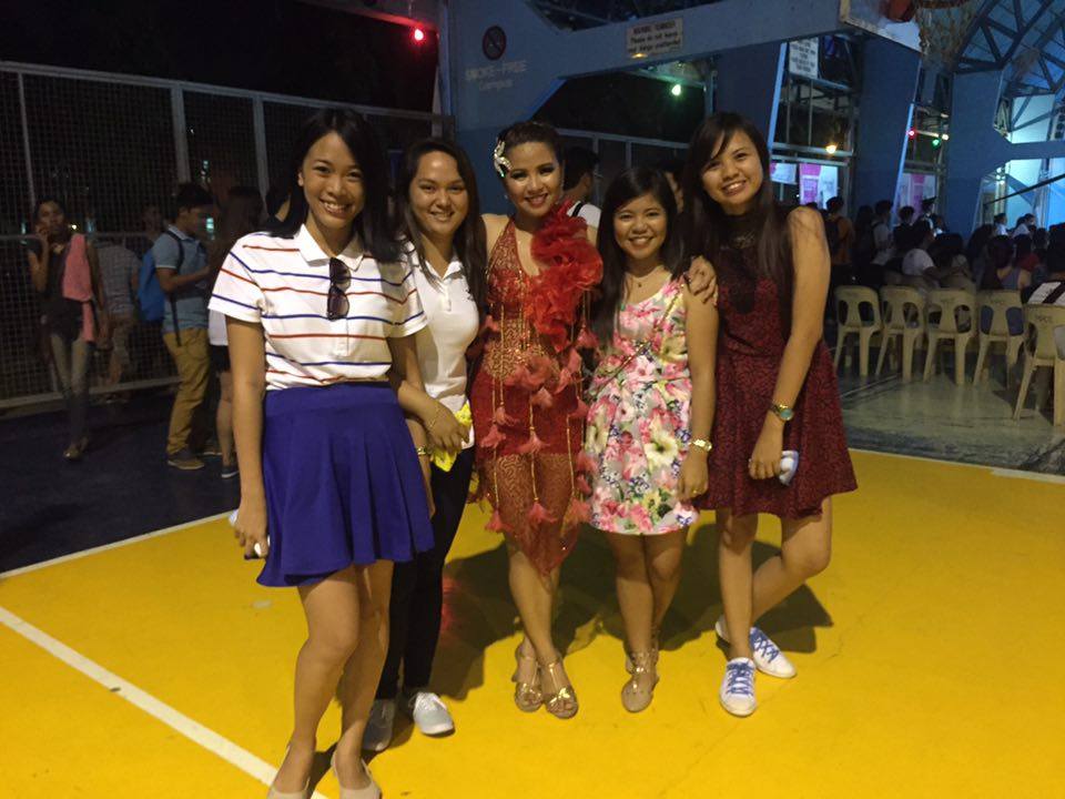 JaneBandoja's tweet photo. Last day of #AtFest2015 was well-spent. Sml ππ https://t.co/V6lwbcPeI9
