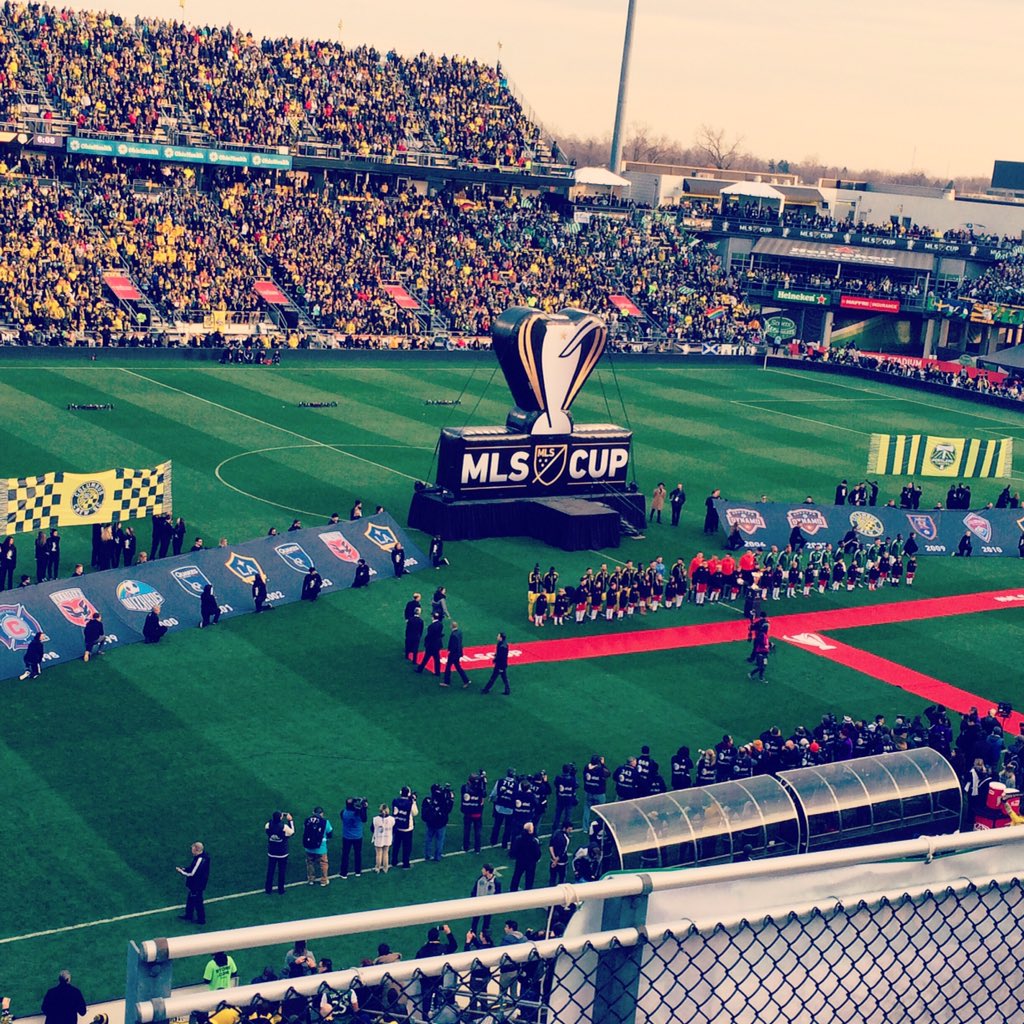 proverbs31girl7's tweet photo. When the @MLS CUP was more stressful the finals... #MLSCup #CrewSC @ColumbusCrewSC #collegelife #columbushomegrown https://t.co/2ruh8oDbzv
