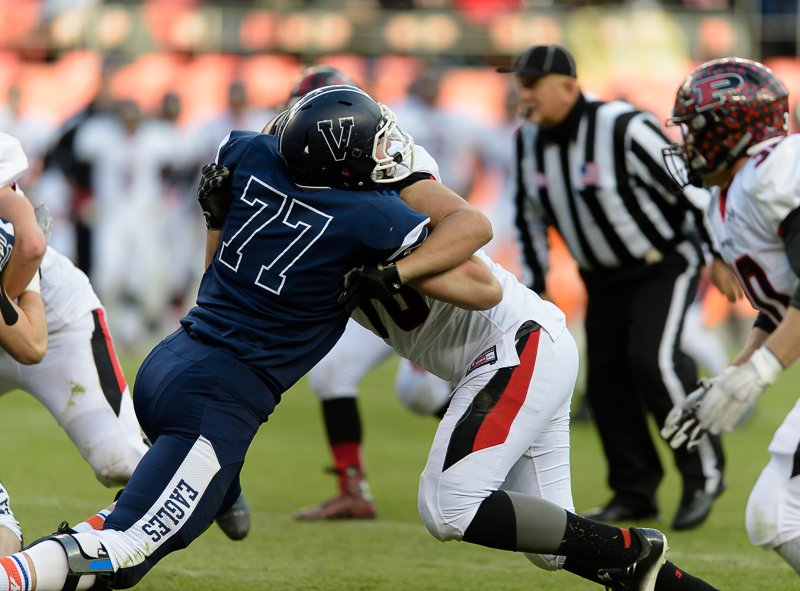 Photos: 5A Football Final t.maxpreps.com/1Iyvzdx @valorsportsnet #Pamona <a href="/CHSAA/">CHSAA</a> <a href="/MaxPreps/">MaxPreps</a> <a href="/CoPreps/">CO Prep Varsity</a>