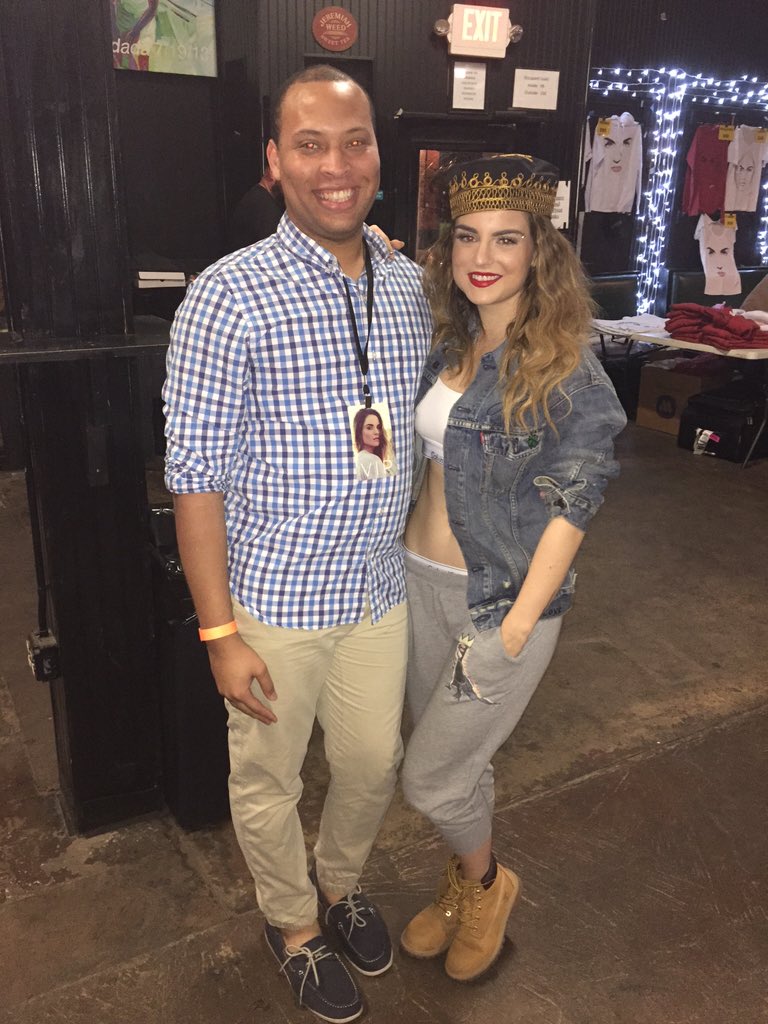 TheZacharyBess's tweet photo. Words can't describe how happy I am! to meet @iamjojo! #IAMJOJOTOUR #DestinyFullfilled https://t.co/yMLPeLmqqC