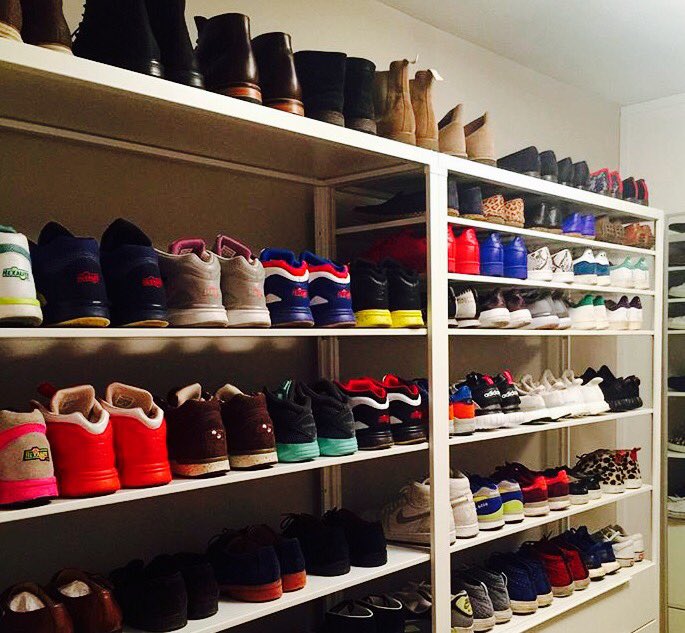 GQReport's tweet photo. A look inside GQ's own @iwearcoolsocks shoe closet. 👊🏻 https://t.co/7xOE6YFXUY