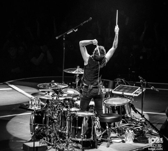 Happy birthday to this amazing drummer!!! thank you for creating such amazing music!! 