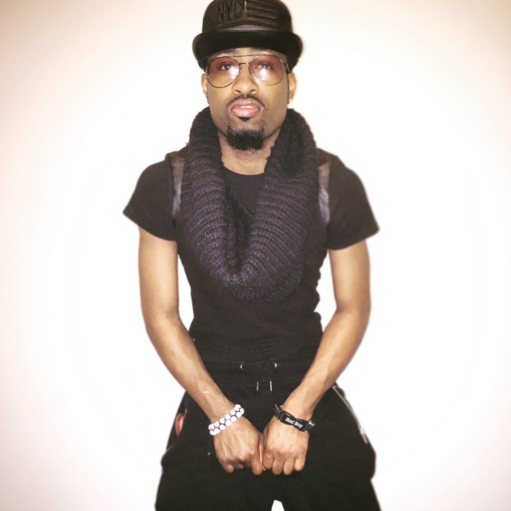 __A_M_I_R___'s tweet image. #AllBack 🕴