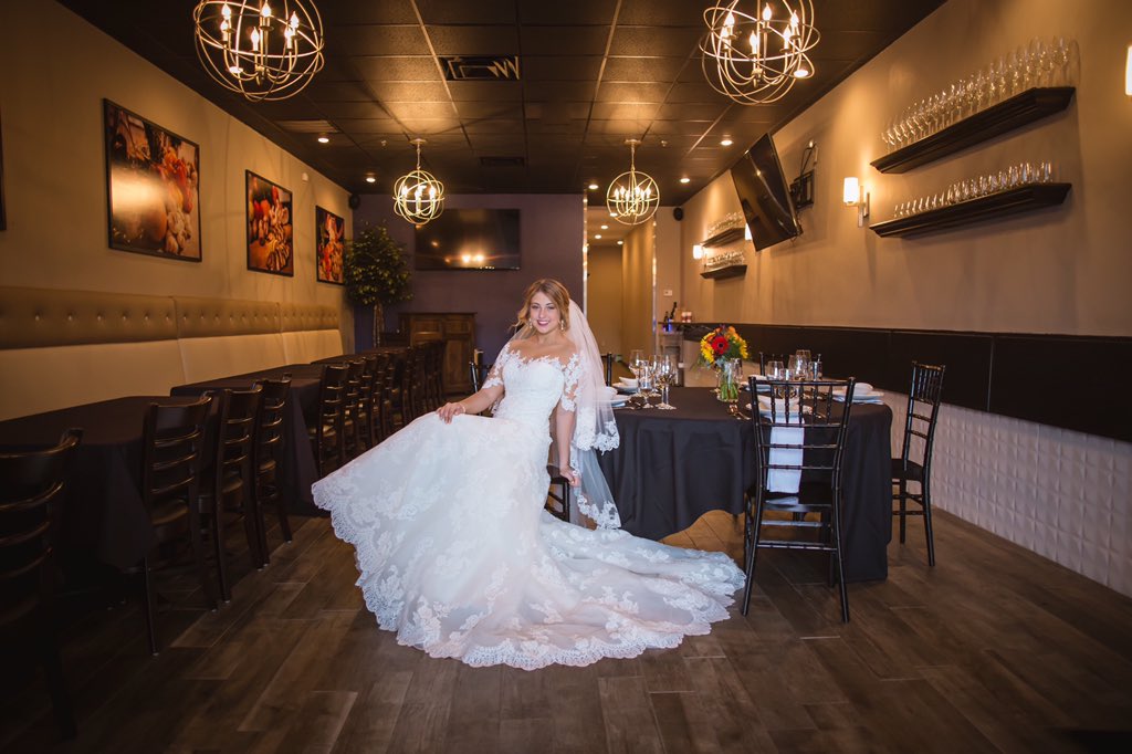 pomppageantryok's tweet photo. @AlexRobinssonnn in @StPatrickBridal for Venue 7 @cafe7 with Rosie Cheeks Photography #okc #weddingvenue #bride https://t.co/qbUfR86xOl