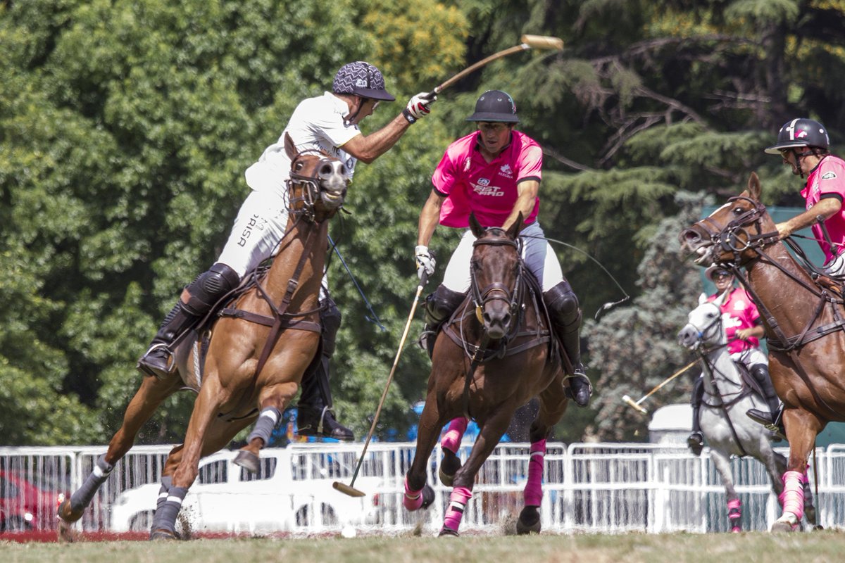 Dos que van por mas handicap: <a href="/SToccalino/">santiago toccalino</a> de <a href="/MagualPoloClub/">Magual Pire-Hue</a> e <a href="/hilario_ulloa/">Hilario ulloa</a> de <a href="/AlegriaPolo/">Alegria Polo</a> by <a href="/lupeaizaga/">Guadalupe Aizaga</a>