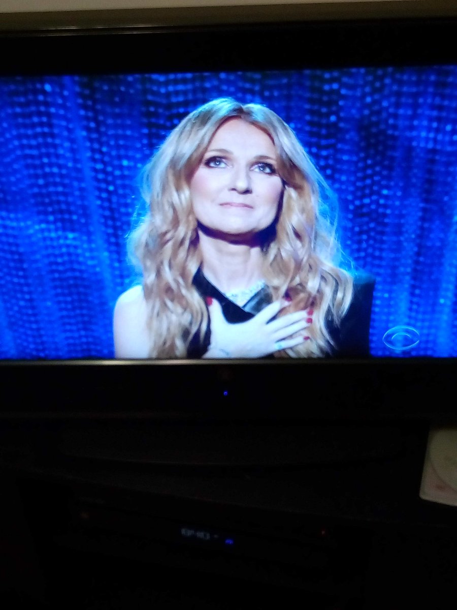 Didn't know <a href="/celinedion/">Celine Dion</a> was an OG. Look at that pinky ring