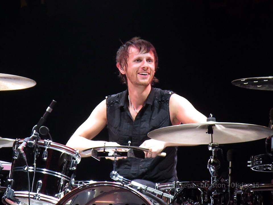  happy birthday. I wish you good health and that your dreams come true! happy birthday again! :) 