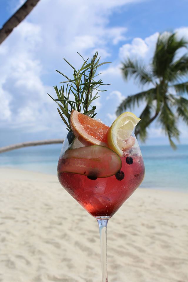 A refreshing drink by the beach is all that you can ask for on a sunny morning in Maldives! makeplans.in