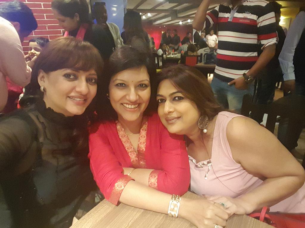 Nilanjana Sharma (@ninichinismamma) on Twitter photo 50 days of #Byomkeshbakshi What a fantastic journey it's been <a href="/Jisshusengupta/">Jisshu U Sengupta</a> <a href="/kaustuvray/">Kaustuv Ray</a> <a href="/neelinc/">Neel Dutt</a> 50 days of #Byomkeshbakshi What a fantastic journey it's been <a href="/Jisshusengupta/">Jisshu U Sengupta</a> <a href="/kaustuvray/">Kaustuv Ray</a> <a href="/neelinc/">Neel Dutt</a>