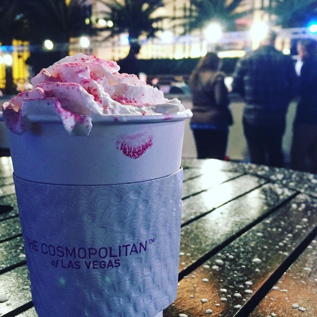 RomanceCEO's tweet image. Peppermint kisses in a winter wonderland. 
#peppermintsprinkles #rubyredlips #hotcocoa #wh… bit.ly/1lHTdKi