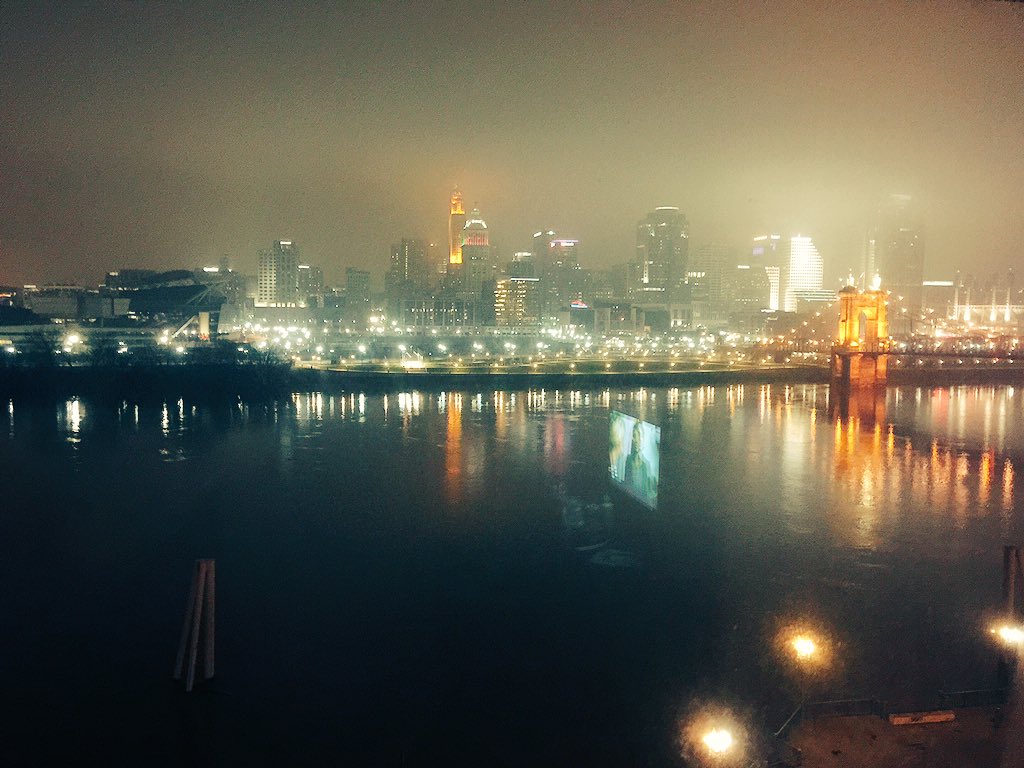 ingridcecile's tweet photo. Cincinnati was great😍 #timeforfinals @LubkeRyan https://t.co/e7UfRLi637