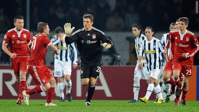 Bongtv_com's tweet photo. Hans-Jorg Butt menjebol gawang Juventus dengan 3 klub berbeda. Hamburg, Bayer Leverkusen dan Bayern Munich. https://t.co/7CNXiluqrv