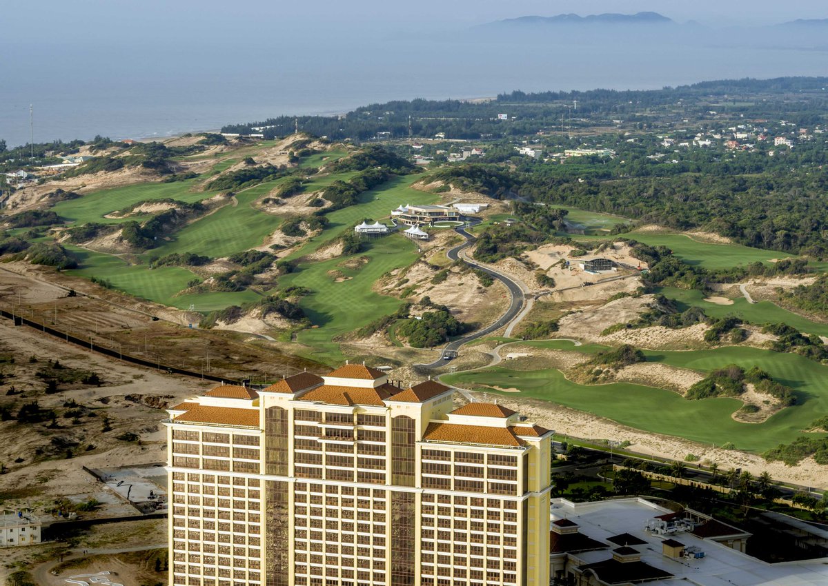 Hellacam tweet media