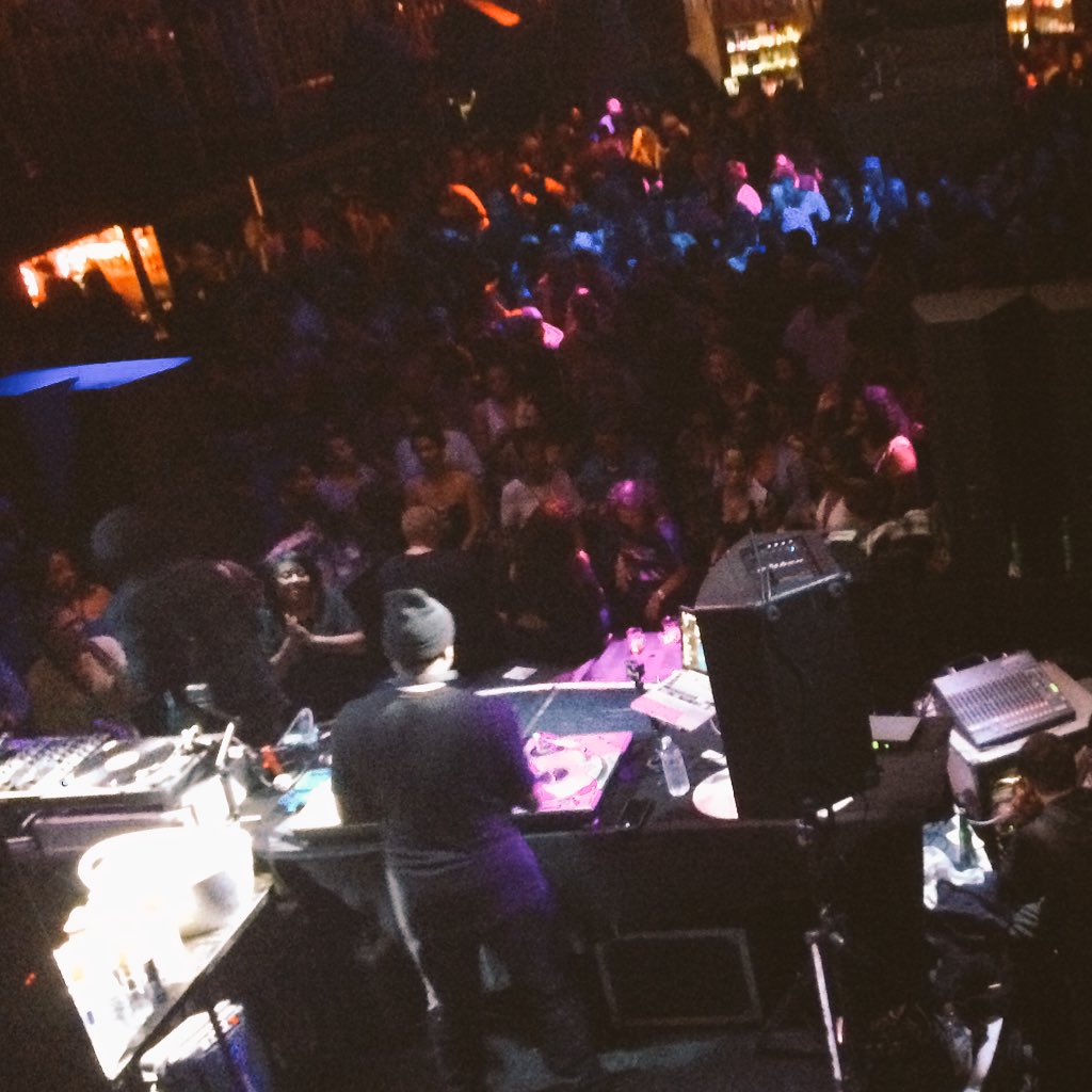 djrunaway's tweet photo. Nothing but respect to @djjazzyjeff215 Best set Ive ever heard💯 #TheArena #RealDJ https://t.co/zpfciWd7aw