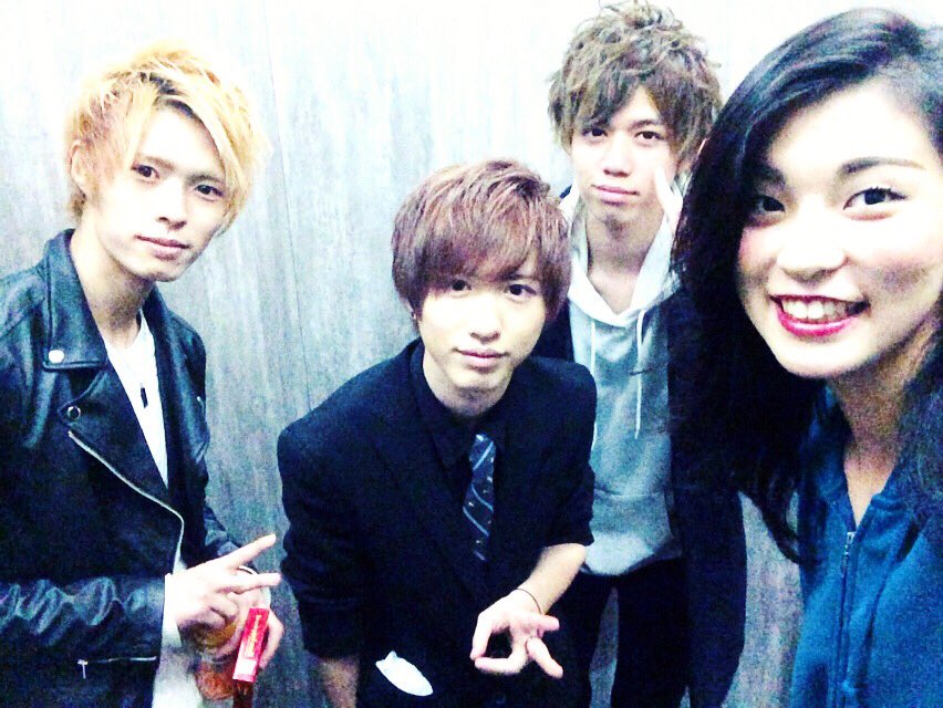 HamhamNae's tweet photo. TheParty無事に成功し終えることができました(*^^*)そのステージに出てくださったユーチューバーのお三方😊ステージはヘアショー!美容専門学校に行ってるとかとか😁会えてよかった♪ありがとっ♡
#tp2015 たくみんタグが… https://t.co/9IpPQPXv4j
