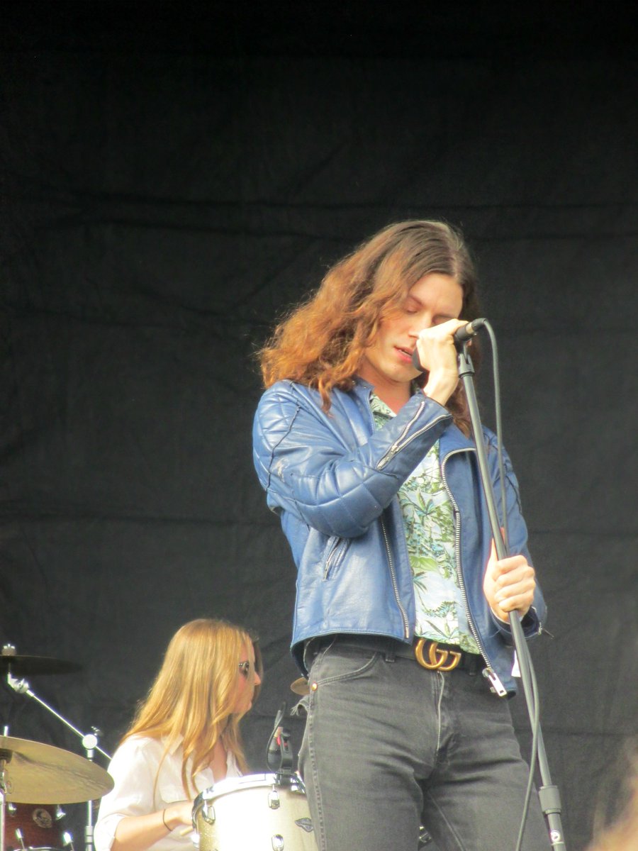 hannah24nicole's tweet photo. @bornsmusic got me seeing stars #bigticketfest https://t.co/rgn6rxqgUL