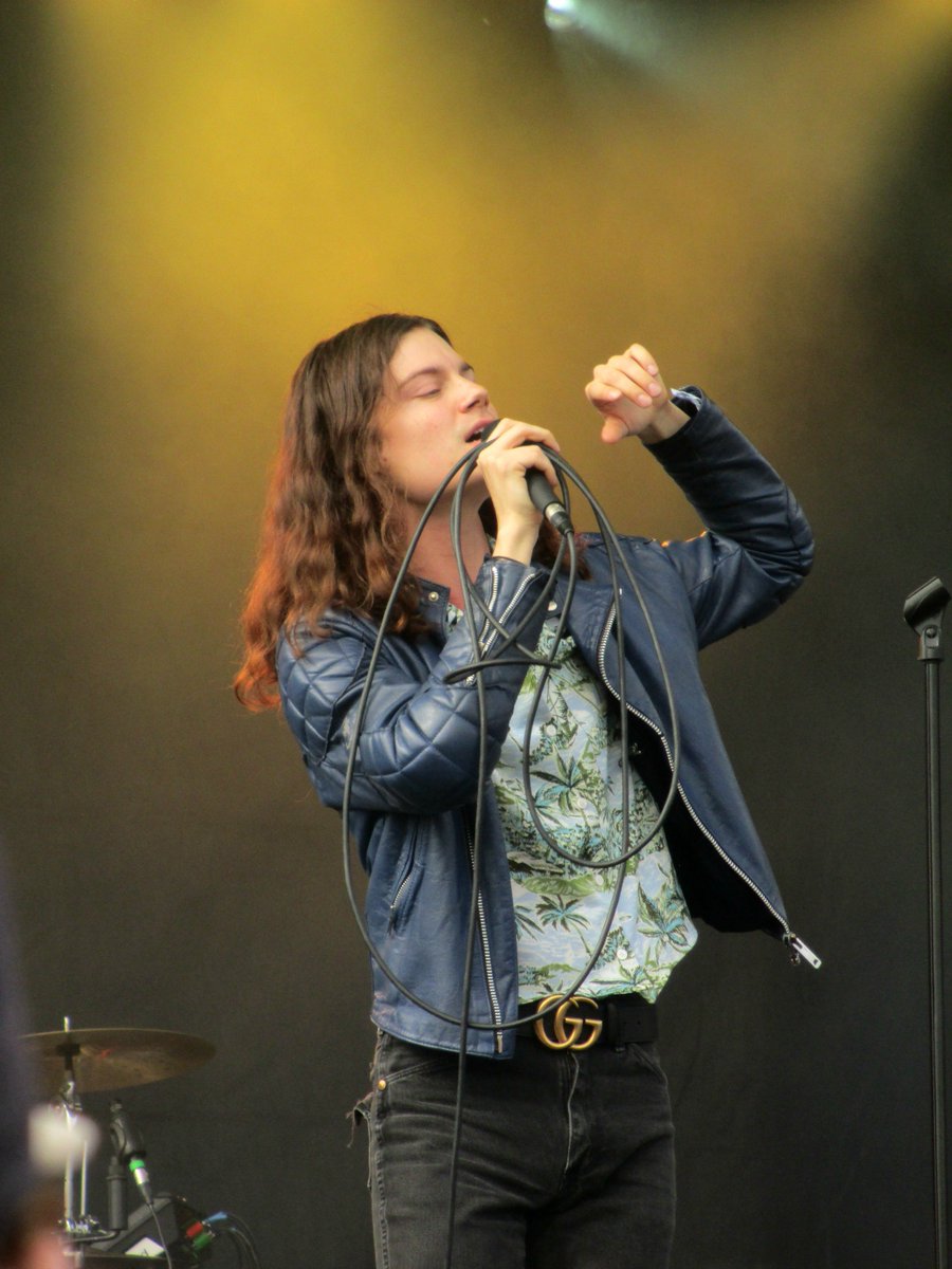 hannah24nicole's tweet photo. @bornsmusic got me seeing stars #bigticketfest https://t.co/rgn6rxqgUL